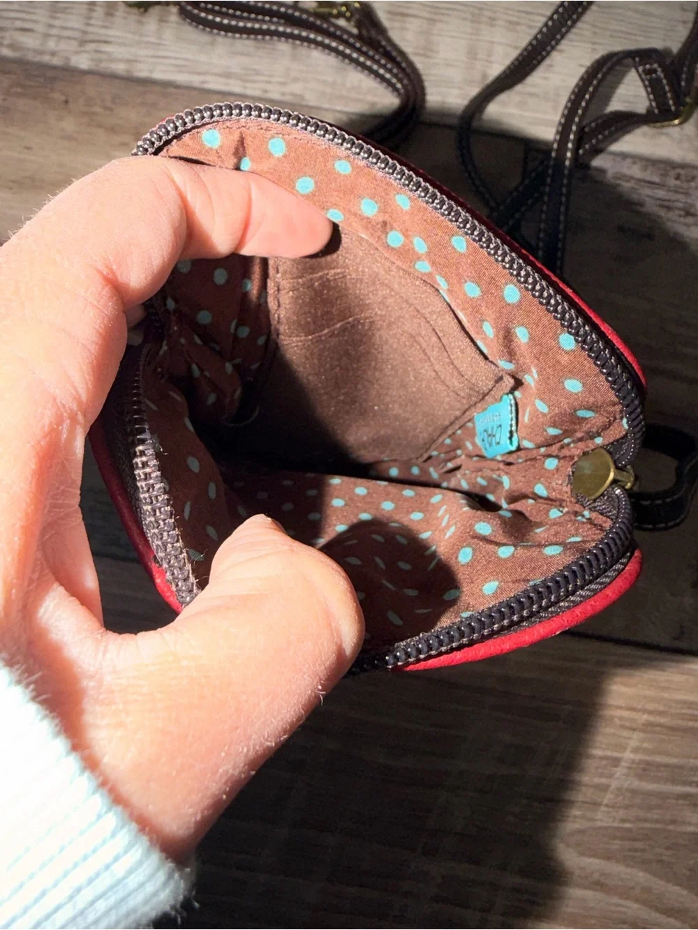 Charming Chala Buzzing Bee Cell Phone Purse Mini Crossbody Bag